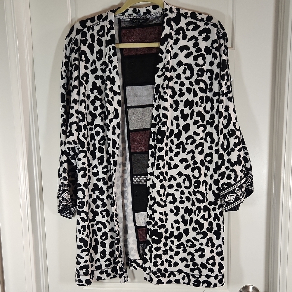 John Mark Mixed Media Open Front Knit Cardigan Black & White Animal Print Small